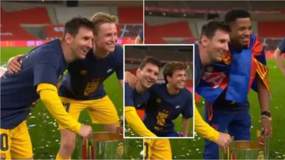 Every Barcelona player wanted a picture with Lionel Messi and the Copa del Rey trophy