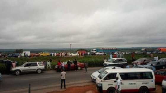 Hanyar Abuja: 'Yan bindiga sun kashe direbobi biyu, sun yi awon gaba da 16