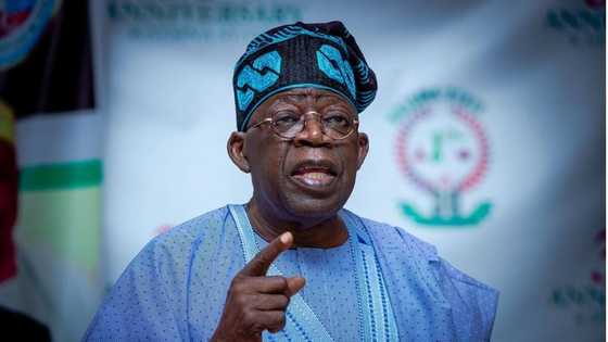 Da Dumi-Dumi: Tinubu Ya Umarci Jami'an DSS Da Su Bar Ofishin EFCC Cikin Gaggawa