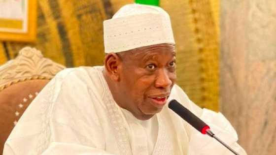Ganduje Ya Yi Barazanar Hukunta Gidjen Mai Marasa Kayan Kashe Gobara