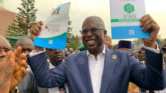 Breaking: Another top minister withdraws from presidential race, returns to office