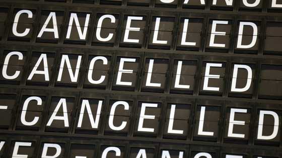 Longer flight delays without compensation? EU plan divides