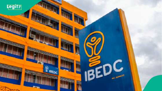 Man cries out as IBEDC staff allegedly scams customers of ₦5 million