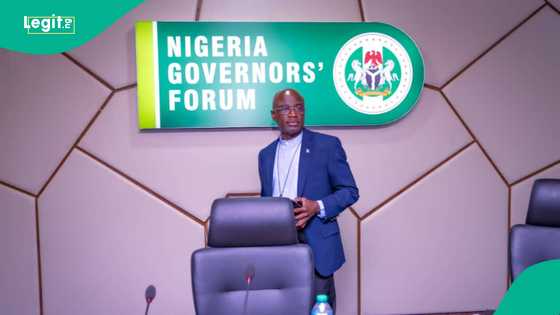 Gwamna ya dauki shawarar majalisa, ya dakatar da ciyaman da jami'an gwamnati 2