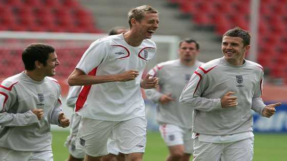 Who is the tallest soccer player in the world right now?