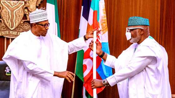 2023: Field northern candidate, lose southerners support, Akeredolu sends warning message to APC, PDP