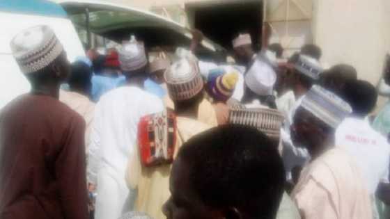 Hotuna: An kai wa Sarkin Ƙauran Namoda hari, an kashe kawun sarki da mutum 7