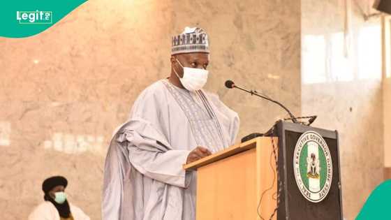 Breaking: Jubilation as Nigerian governor approves minimum wage for workers