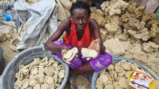 Innalillahi Wa'inna Ilaihi Raji'un: Tsananin talauci yasa mutanen kasar Haiti suna cin tuwon kasa don su samu su rayu