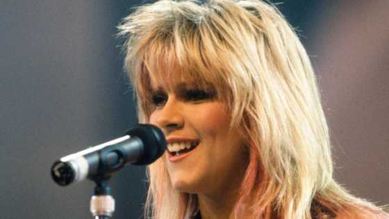 La biographie de Samantha Fox: âge, taille, partenaire, où est elle présentement?