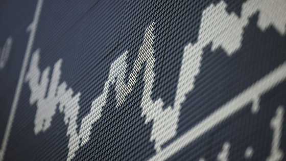 Asian markets swing as trades eye tech rally, US rate outlook