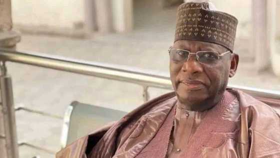 Da Dumi-Dumi: An Shiga Makoki Bayan Rasuwar Fitaccen Dan Siyasa Bello Maitama a Kano