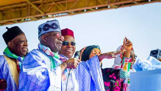 2023: Tinubu meets APC election planning, monitoring teams, charges them to protect party’s votes