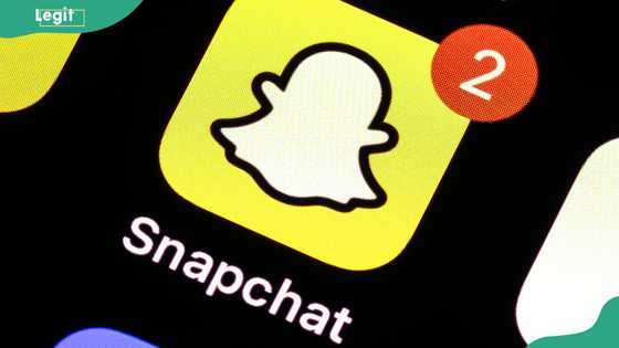 How to pause Snapchat location without anyone knowing: A quick guide