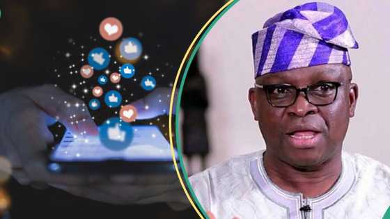 "Ya kamata a yiwa 'yan Najeriya ka'ida wajen hawa shafukan sada zumunta", gwamnan Ekiti ya tono batu