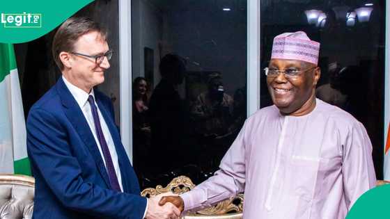 2027: Abin da babban jami'in Birtaniya ya tattauna da Atiku a Abuja