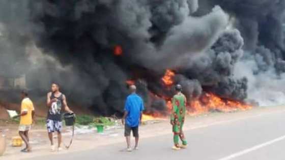 Da duminsa: Nakiya ta sake tashi a gidan giya yayinda yan PDP ke murnar nasarar Atiku