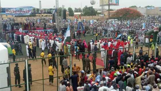 Tsohon Ɗan Takarar Gwamna Tare da Jiga-Jigan Kwankwasiyya 27 Sun Sauya Sheƙa Zuwa APC