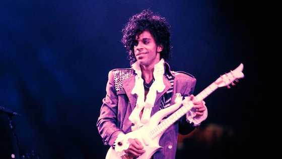 Le chanteur Prince: 3 faits étonnants sur le kid de Minneapolis