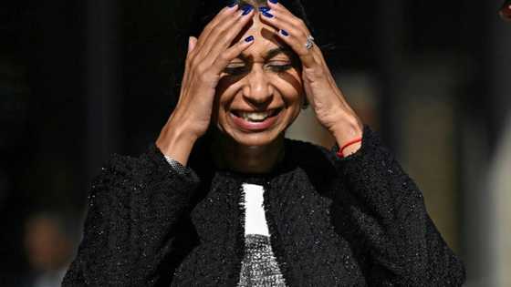 Asian markets drop and dollar rises as inflation, rate fears return