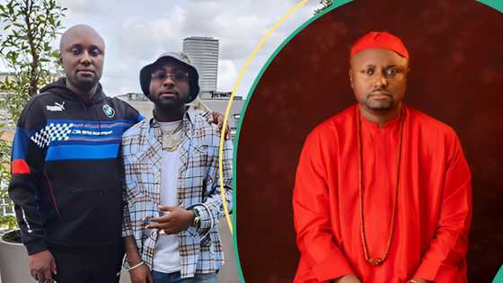 Israel DMW displays confusion as he walks out of show with Davido, video leaves many in stitches