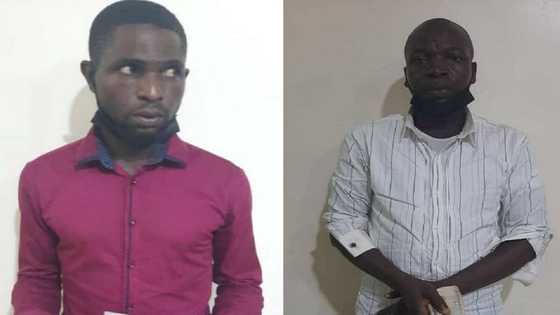 Hotunan matasa biyu da aka kama bisa yunkurin baiwa ƴan sanda cin hancin N500,000 a Legas