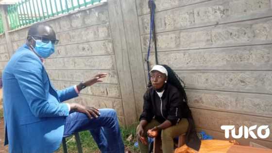 25-year-old university graduate begins work as "shoe shiner" to survive; says it’s better than begging