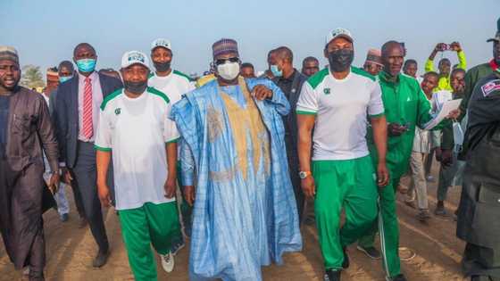 Sanata Ahmad Lawan Ya Kai Ziyara Fadar Shehun Borno, Ya Yi Magana Kan Mayakan Boko Haram Dake Mika Wuya