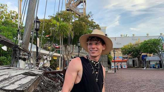 Jonas Bridges’ biography: age, girlfriend, net worth, grandfather