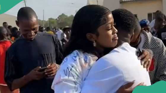 Young lady celebrates man who funded her polytechnic education, hugs him as she graduates