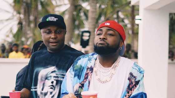 Bidiyon Davido: Hadimin Mawaƙin Ya Goge Rubutun Neman Afuwa Da Ya Yi Yayin Da Ya Ƙi Bai Wa Musulmai Haƙuri