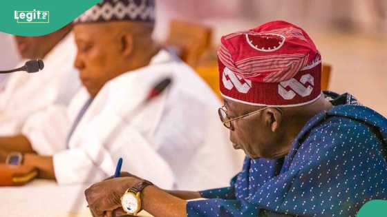 Bola Tinubu ya tsige shugaban hukumar PSC, ya maye gurbinsa da ɗan Arewa