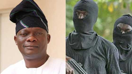 Tashin Hankali: Yan Bindiga Sun Tafi Gidan Dan Takarar Gwamnan APC, Suna Nemansa Suna Cewa 'Lokacin Mutuwarsa Ta Yi'