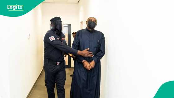 An dauke ministan Buhari daga ofishin EFCC, an mayar da shi gidan yarin Kuje