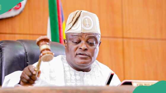 Breaking: Tension as Obasa storms Lagos Assembly complex with armed police officers, video emerges