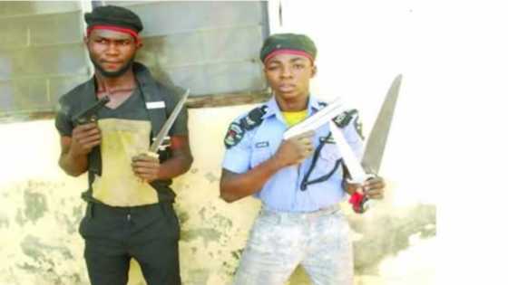 Kalli wasu yan fashi da makami da aka kama sanye da kayan jami’an Yansanda