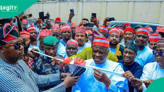 Ana tsaka da batun murabus ɗin Ganduje a APC, Kwankwaso ya buɗe sabon ofis a Abuja