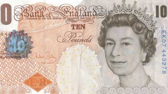 Bank of England says banknotes featuring late British Queen's image remain legal tender