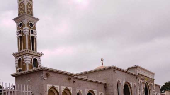Gwamnatin jihar Kaduna ta dakatar da Sallar juma'a a masallacin ASD