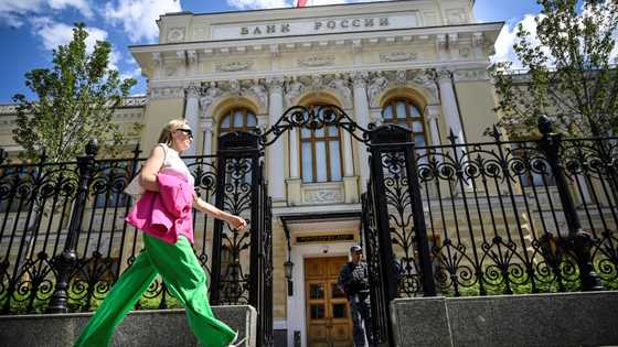 As Trump mulls sanctions, Russia's military economy slows