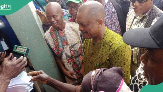 Breaking: Imo PDP governorship candidate Ayanwu casts his vote