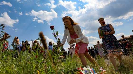 Czechs start razing pig farm built over WWII Roma camp
