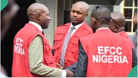 EFCC storms BDC market, arrests those allegedly causing naira to decline to N1,700/dollar