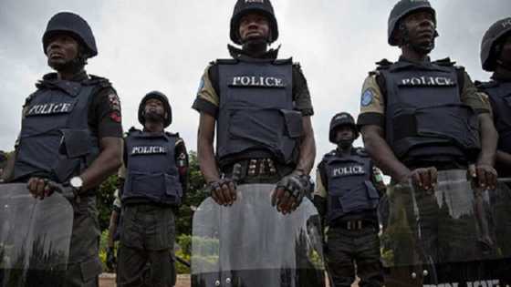 Armed robbers stockpiling arms for massive attack - Police warn