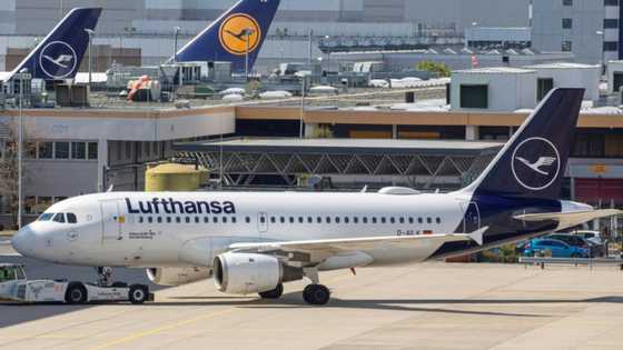 Lufthansa to raise salaries for German cabin crew