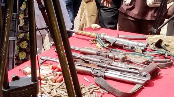 Hotunan masu garkuwa da mutane 23 da makamansu da rundunar 'yan sanda ta kama a Adamawa