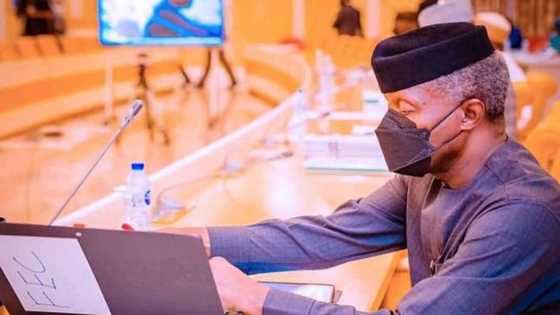 Buhari ya yi tafiya, Osinbajo ya jagoranci FEC, an amince a kashe N47bn a kan wasu ayyuka