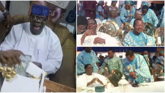 Ebenezer Obey in disbelief as 80th birthday cake 'vomits' dollars, KSA shows off amazing dance skills