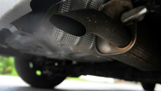 EU set to scrap 2035 combustion-engine ban in car industry boost