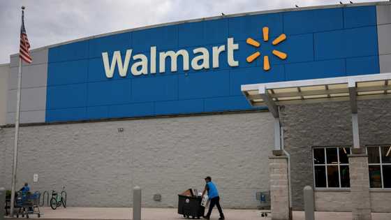 Walmart lifts outlook in quarterly results with e-commerce boost